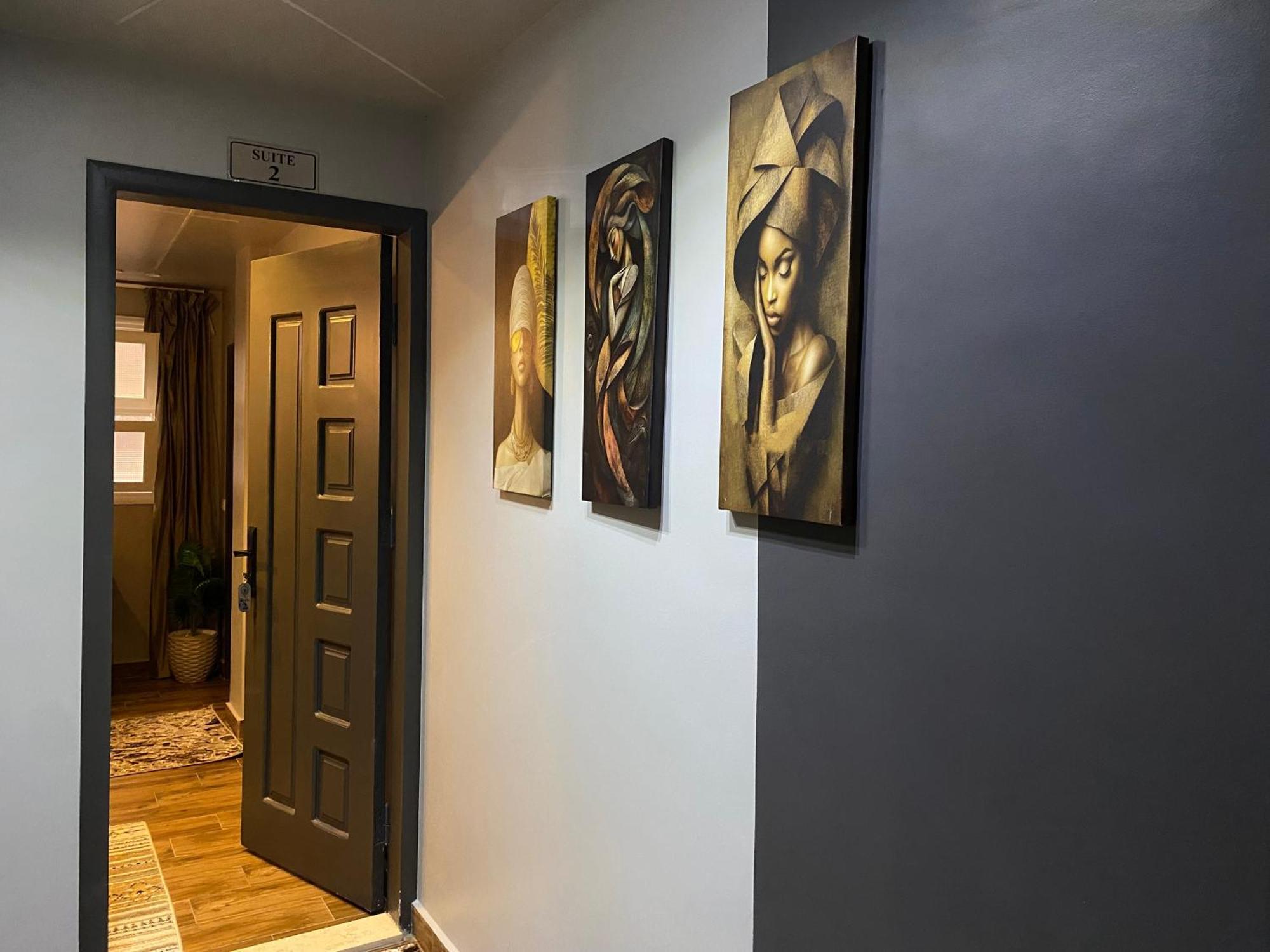 Central Stay Suites דירה
